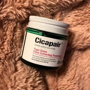 Dr. Jart Cicapair tiger grass correcting cream